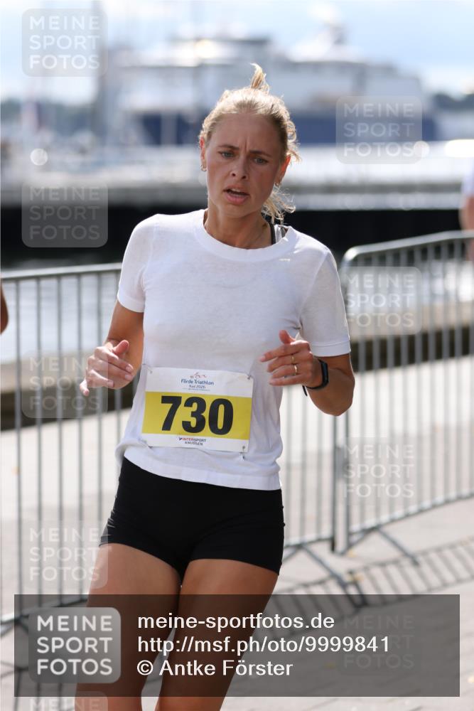 16.08.2026 - KN Förde Triathlon 2026 Antke Förster http://msf.ph/oto/9999841 16.08.2026 13:54:56 Laufen  meine-sportfotos.de