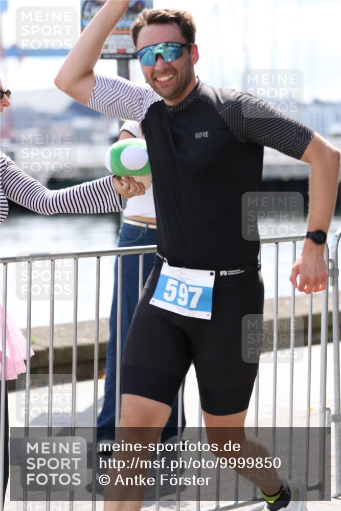 16.08.2026 - KN Förde Triathlon 2026 Antke Förster http://msf.ph/oto/9999850 16.08.2026 13:55:11 Laufen  meine-sportfotos.de