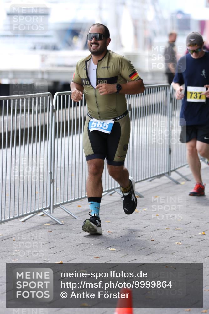 16.08.2026 - KN Förde Triathlon 2026 Antke Förster http://msf.ph/oto/9999864 16.08.2026 13:55:38 Laufen  meine-sportfotos.de