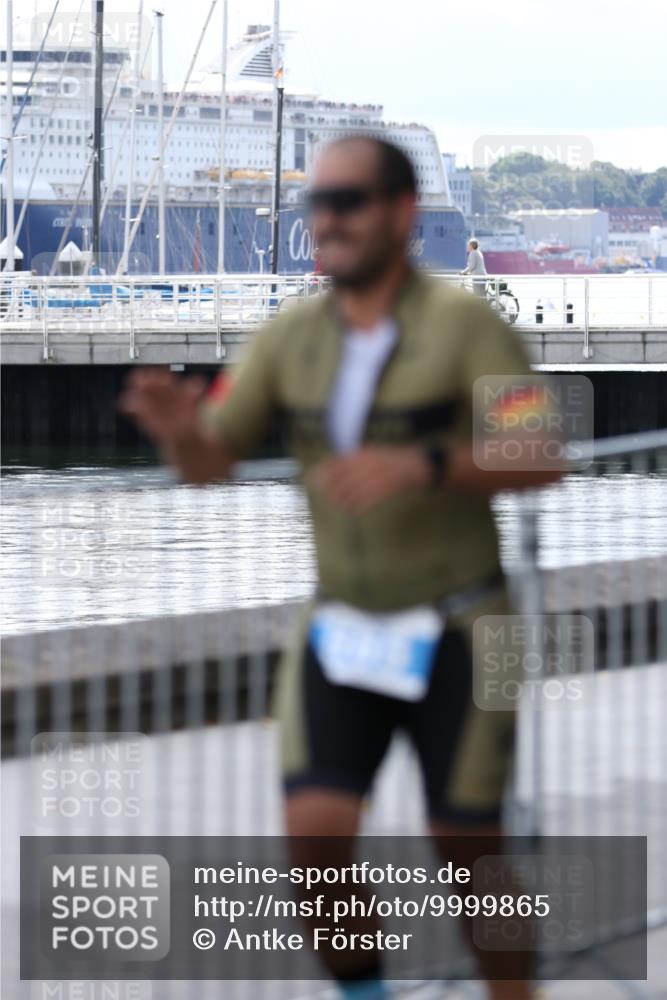 16.08.2026 - KN Förde Triathlon 2026 Antke Förster http://msf.ph/oto/9999865 16.08.2026 13:55:40 Laufen  meine-sportfotos.de