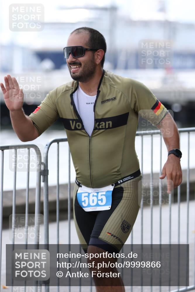 16.08.2026 - KN Förde Triathlon 2026 Antke Förster http://msf.ph/oto/9999866 16.08.2026 13:55:40 Laufen  meine-sportfotos.de