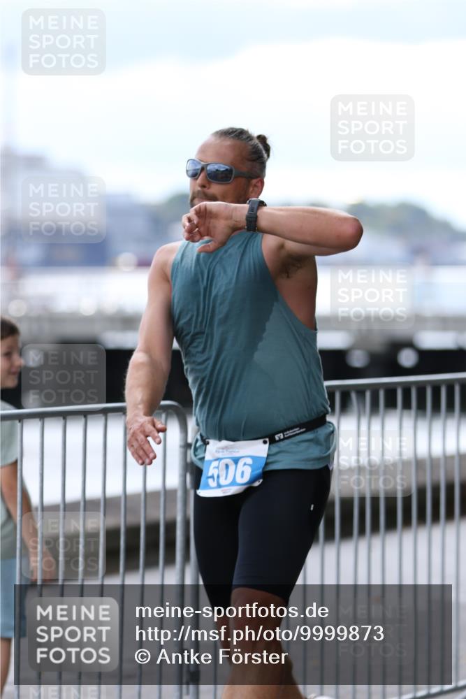 16.08.2026 - KN Förde Triathlon 2026 Antke Förster http://msf.ph/oto/9999873 16.08.2026 13:55:48 Laufen  meine-sportfotos.de