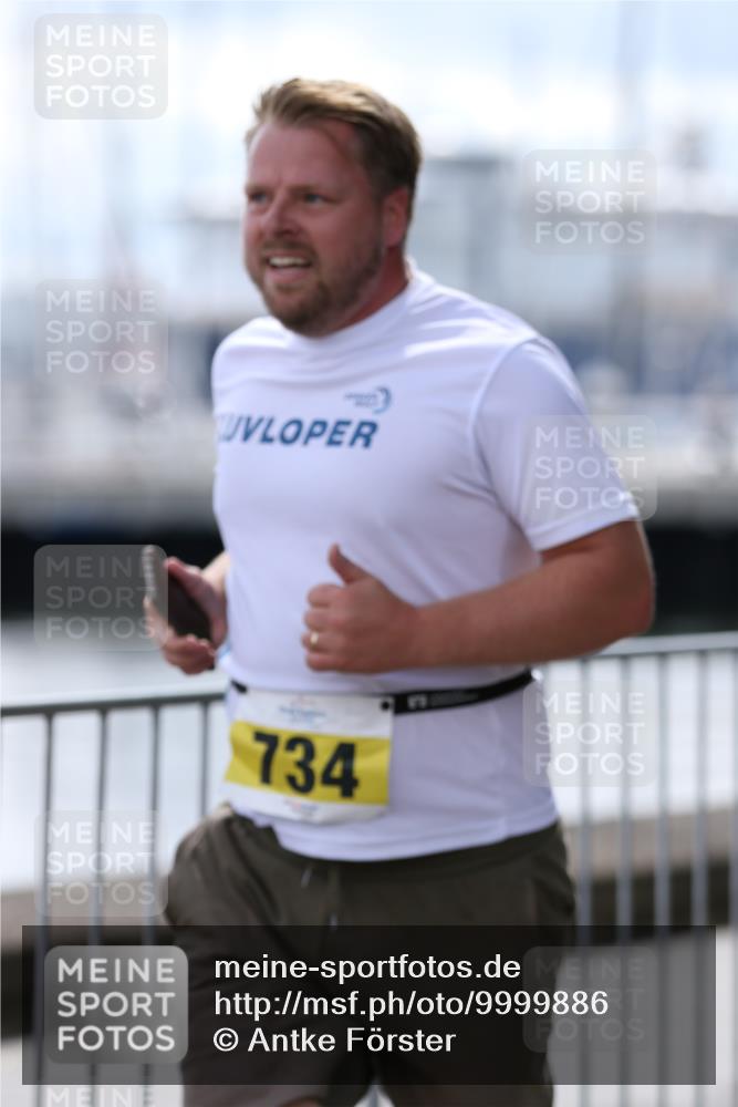 16.08.2026 - KN Förde Triathlon 2026 Antke Förster http://msf.ph/oto/9999886 16.08.2026 13:55:56 Laufen  meine-sportfotos.de