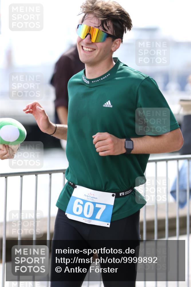16.08.2026 - KN Förde Triathlon 2026 Antke Förster http://msf.ph/oto/9999892 16.08.2026 13:56:01 Laufen  meine-sportfotos.de