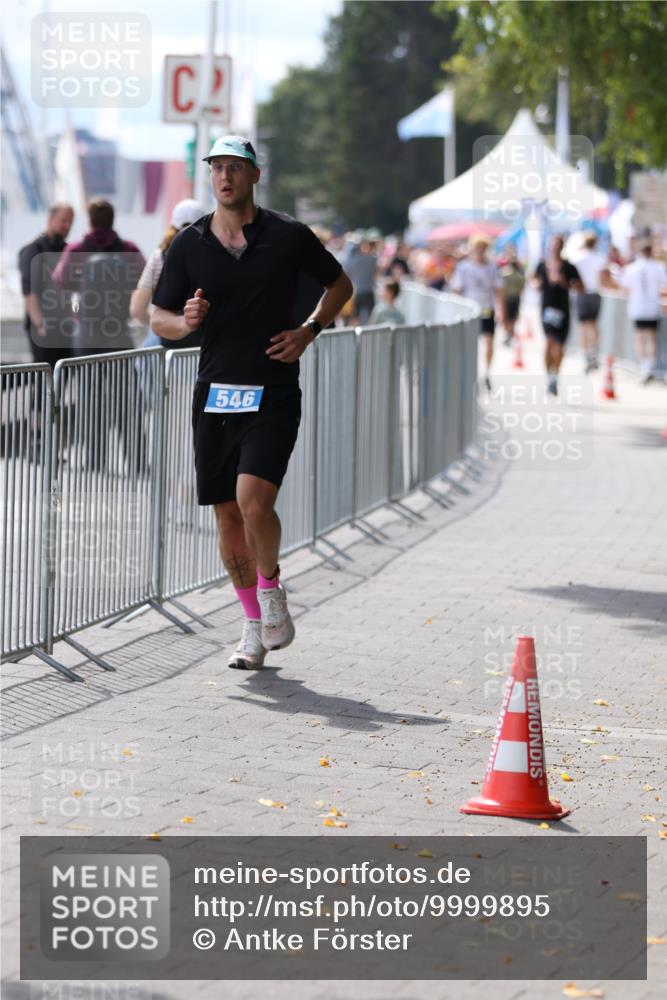 16.08.2026 - KN Förde Triathlon 2026 Antke Förster http://msf.ph/oto/9999895 16.08.2026 13:56:21 Laufen  meine-sportfotos.de
