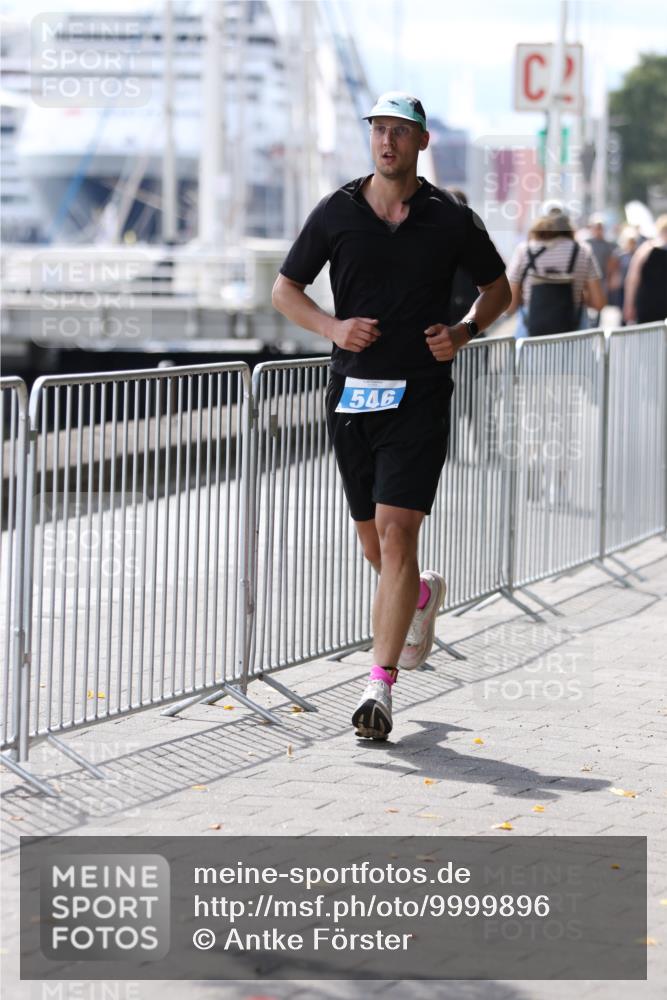 16.08.2026 - KN Förde Triathlon 2026 Antke Förster http://msf.ph/oto/9999896 16.08.2026 13:56:21 Laufen  meine-sportfotos.de