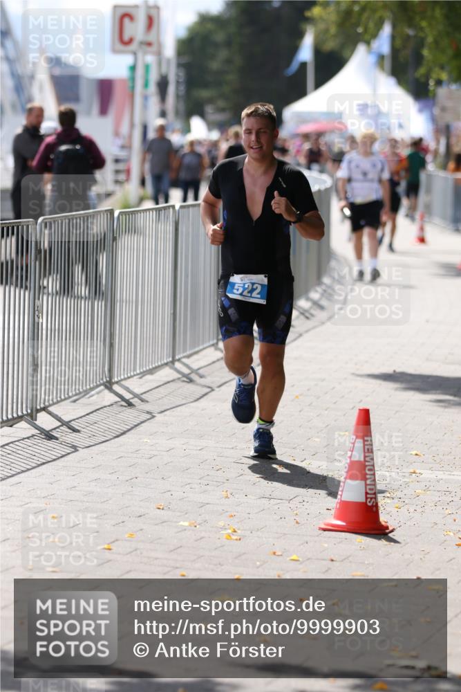 16.08.2026 - KN Förde Triathlon 2026 Antke Förster http://msf.ph/oto/9999903 16.08.2026 13:56:34 Laufen  meine-sportfotos.de