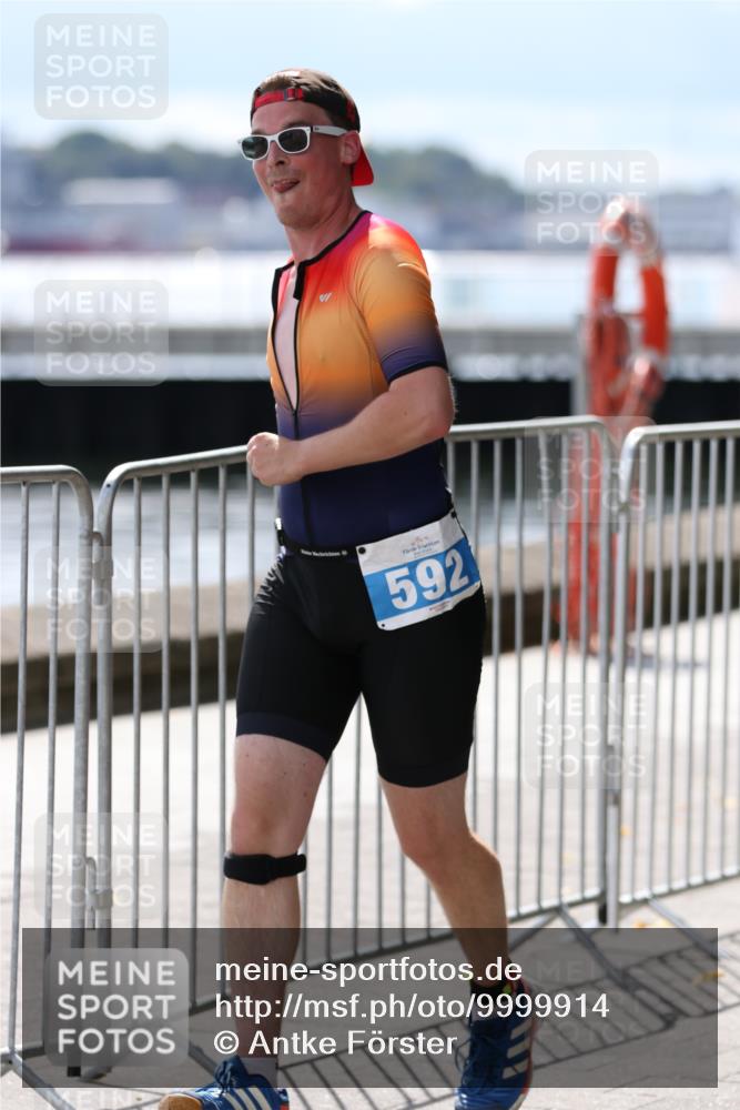 16.08.2026 - KN Förde Triathlon 2026 Antke Förster http://msf.ph/oto/9999914 16.08.2026 13:56:50 Laufen  meine-sportfotos.de