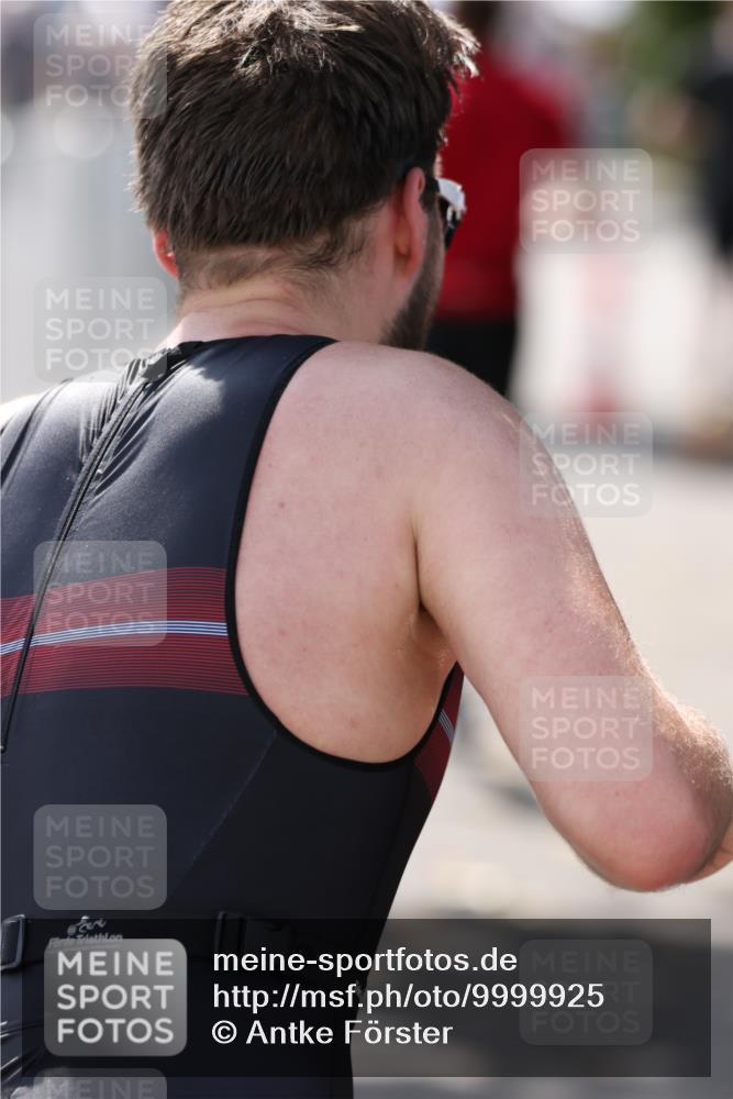 16.08.2026 - KN Förde Triathlon 2026 Antke Förster http://msf.ph/oto/9999925 16.08.2026 13:57:00 Laufen  meine-sportfotos.de