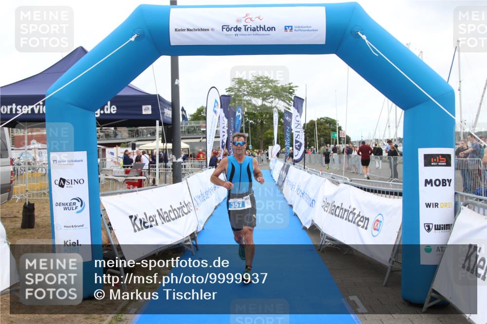 16.08.2026 - KN Förde Triathlon 2026 Markus Tischler http://msf.ph/oto/9999937 16.08.2026 12:15:39 Ziel 357, 357 meine-sportfotos.de