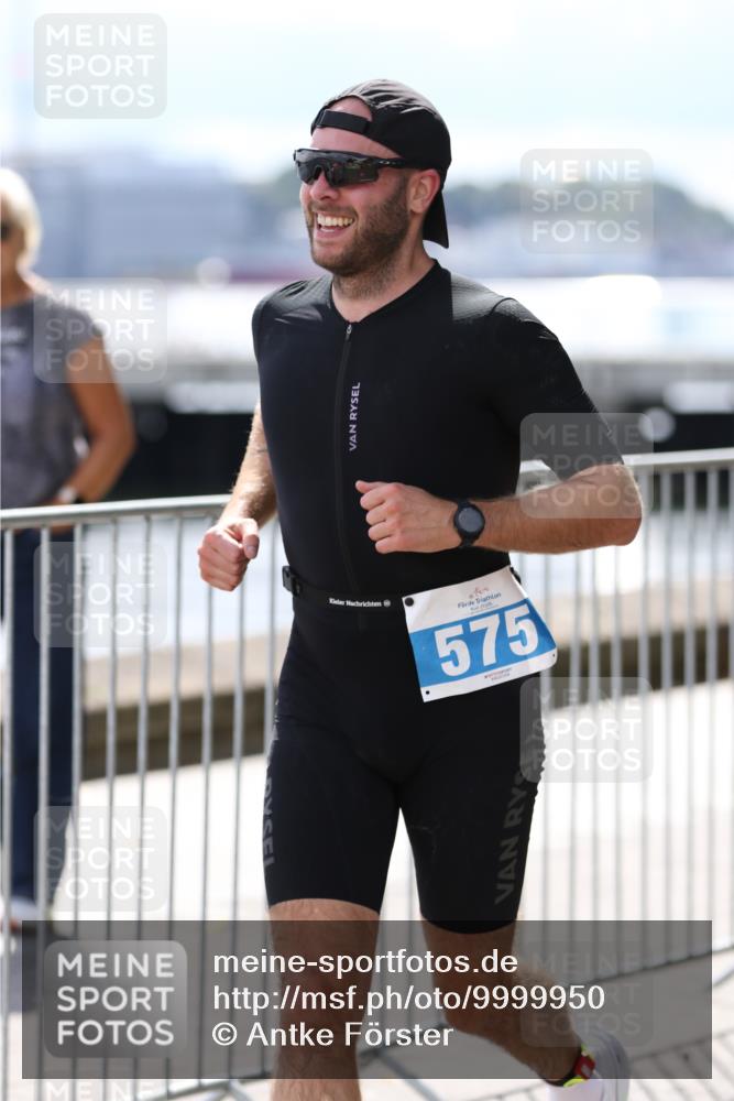 16.08.2026 - KN Förde Triathlon 2026 Antke Förster http://msf.ph/oto/9999950 16.08.2026 13:57:37 Laufen  meine-sportfotos.de