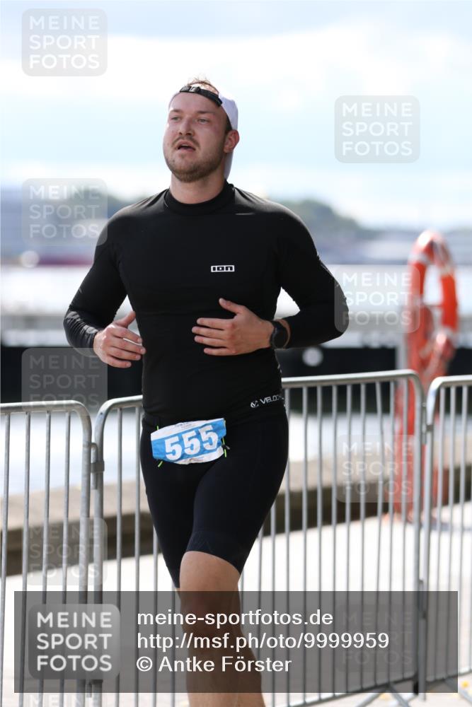 16.08.2026 - KN Förde Triathlon 2026 Antke Förster http://msf.ph/oto/9999959 16.08.2026 13:57:45 Laufen  meine-sportfotos.de