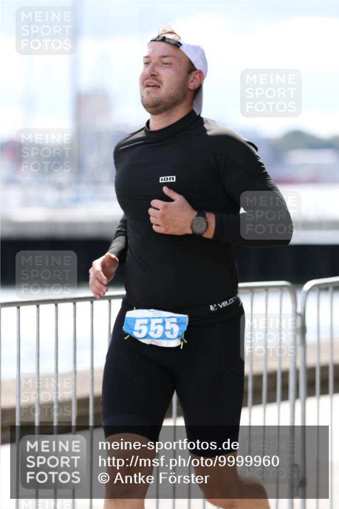16.08.2026 - KN Förde Triathlon 2026 Antke Förster http://msf.ph/oto/9999960 16.08.2026 13:57:46 Laufen  meine-sportfotos.de
