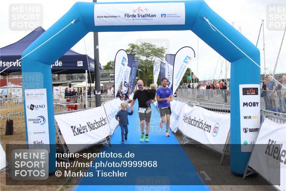 16.08.2026 - KN Förde Triathlon 2026 Markus Tischler http://msf.ph/oto/9999968 16.08.2026 12:16:06 Ziel 392, 408, 392, 408 meine-sportfotos.de