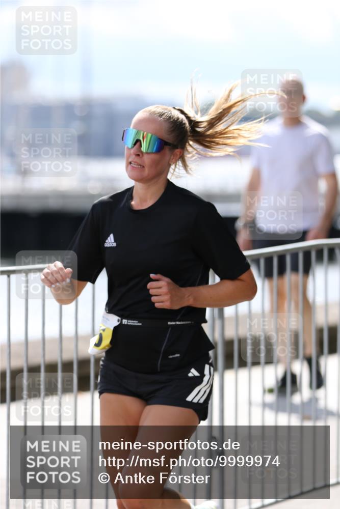 16.08.2026 - KN Förde Triathlon 2026 Antke Förster http://msf.ph/oto/9999974 16.08.2026 13:58:30 Laufen  meine-sportfotos.de