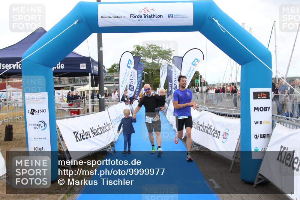16.08.2026 - KN Förde Triathlon 2026 Markus Tischler http://msf.ph/oto/9999977 16.08.2026 12:16:06 Ziel 392, 408, 392, 408 meine-sportfotos.de