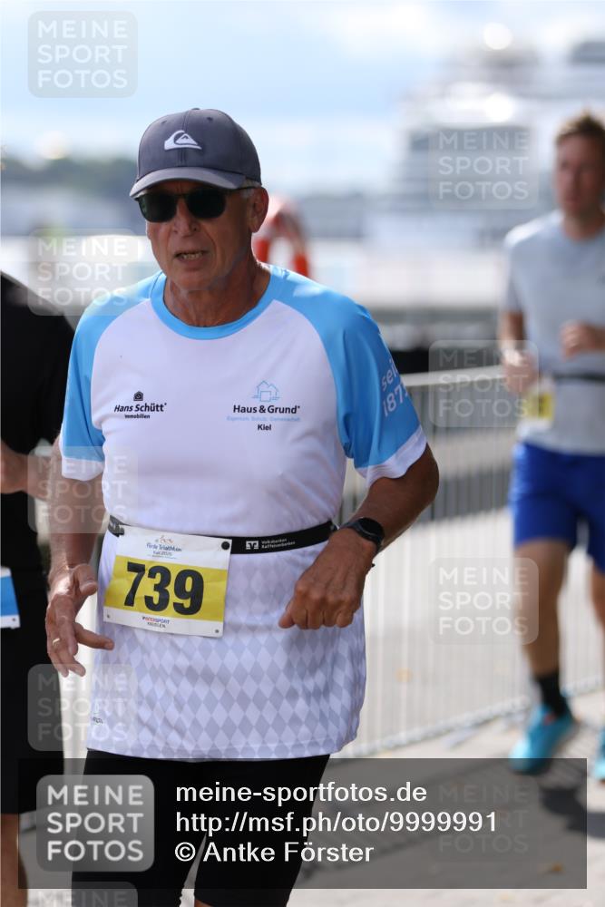 16.08.2026 - KN Förde Triathlon 2026 Antke Förster http://msf.ph/oto/9999991 16.08.2026 13:58:53 Laufen  meine-sportfotos.de