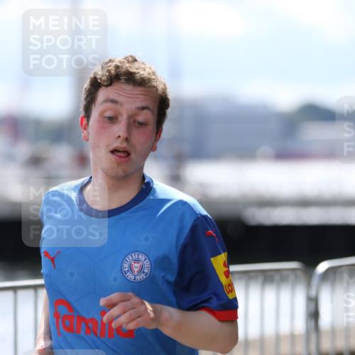 16.08.2026 - KN Förde Triathlon 2026 Antke Förster http://msf.ph/oto/10000014 16.08.2026 13:59:29 Laufen  meine-sportfotos.de