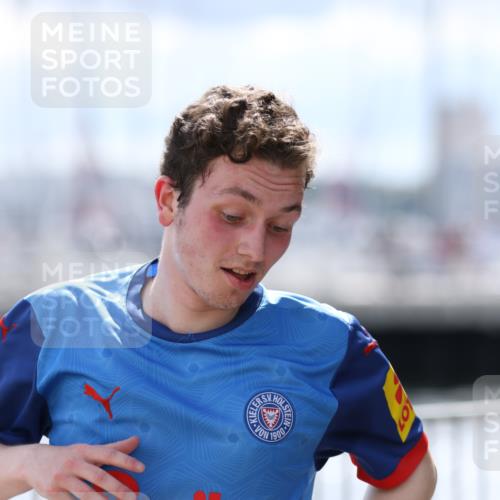 16.08.2026 - KN Förde Triathlon 2026 Antke Förster http://msf.ph/oto/10000015 16.08.2026 13:59:29 Laufen  meine-sportfotos.de