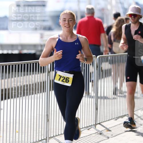 16.08.2026 - KN Förde Triathlon 2026 Antke Förster http://msf.ph/oto/10000018 16.08.2026 13:59:40 Laufen  meine-sportfotos.de