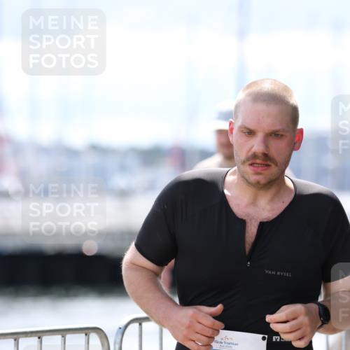 16.08.2026 - KN Förde Triathlon 2026 Antke Förster http://msf.ph/oto/10000062 16.08.2026 14:00:28 Laufen  meine-sportfotos.de