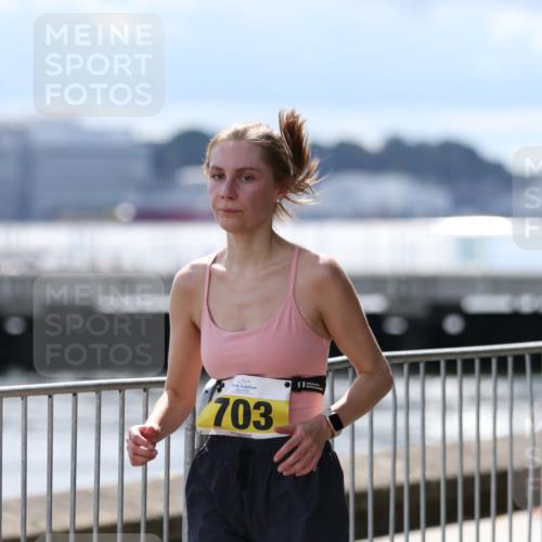 16.08.2026 - KN Förde Triathlon 2026 Antke Förster http://msf.ph/oto/10000072 16.08.2026 14:00:37 Laufen  meine-sportfotos.de