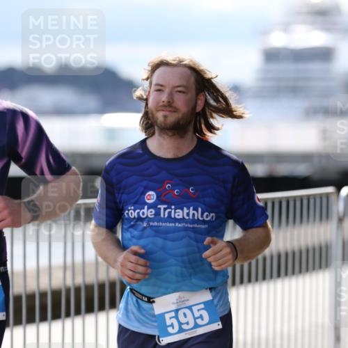 16.08.2026 - KN Förde Triathlon 2026 Antke Förster http://msf.ph/oto/10000097 16.08.2026 14:01:21 Laufen  meine-sportfotos.de