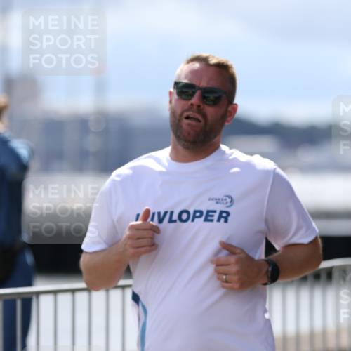16.08.2026 - KN Förde Triathlon 2026 Antke Förster http://msf.ph/oto/10000126 16.08.2026 14:01:45 Laufen  meine-sportfotos.de