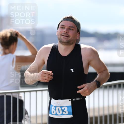16.08.2026 - KN Förde Triathlon 2026 Antke Förster http://msf.ph/oto/10000129 16.08.2026 14:01:47 Laufen  meine-sportfotos.de
