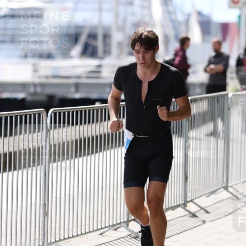 16.08.2026 - KN Förde Triathlon 2026 Antke Förster http://msf.ph/oto/10000173 16.08.2026 14:03:10 Laufen  meine-sportfotos.de