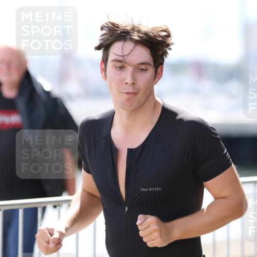 16.08.2026 - KN Förde Triathlon 2026 Antke Förster http://msf.ph/oto/10000178 16.08.2026 14:03:13 Laufen  meine-sportfotos.de
