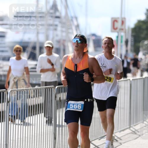 16.08.2026 - KN Förde Triathlon 2026 Antke Förster http://msf.ph/oto/10000198 16.08.2026 14:04:08 Laufen  meine-sportfotos.de