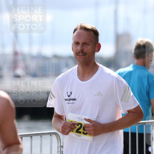 16.08.2026 - KN Förde Triathlon 2026 Antke Förster http://msf.ph/oto/10000205 16.08.2026 14:04:11 Laufen  meine-sportfotos.de