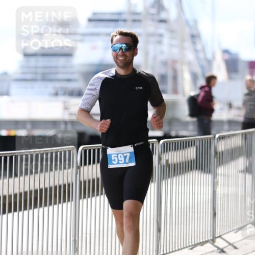 16.08.2026 - KN Förde Triathlon 2026 Antke Förster http://msf.ph/oto/10000210 16.08.2026 14:04:14 Laufen  meine-sportfotos.de
