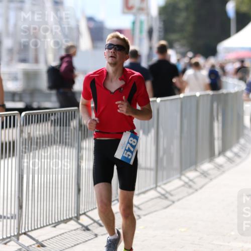 16.08.2026 - KN Förde Triathlon 2026 Antke Förster http://msf.ph/oto/10000217 16.08.2026 14:05:04 Laufen  meine-sportfotos.de