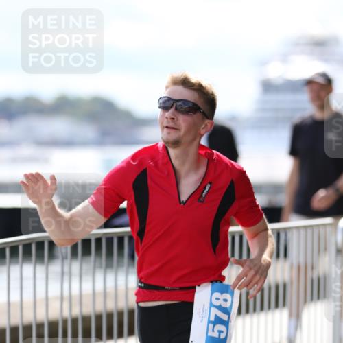 16.08.2026 - KN Förde Triathlon 2026 Antke Förster http://msf.ph/oto/10000219 16.08.2026 14:05:06 Laufen  meine-sportfotos.de