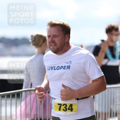 16.08.2026 - KN Förde Triathlon 2026 Antke Förster http://msf.ph/oto/10000236 16.08.2026 14:05:36 Laufen  meine-sportfotos.de