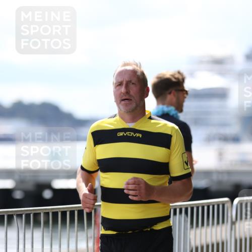 16.08.2026 - KN Förde Triathlon 2026 Antke Förster http://msf.ph/oto/10000258 16.08.2026 14:05:57 Laufen  meine-sportfotos.de