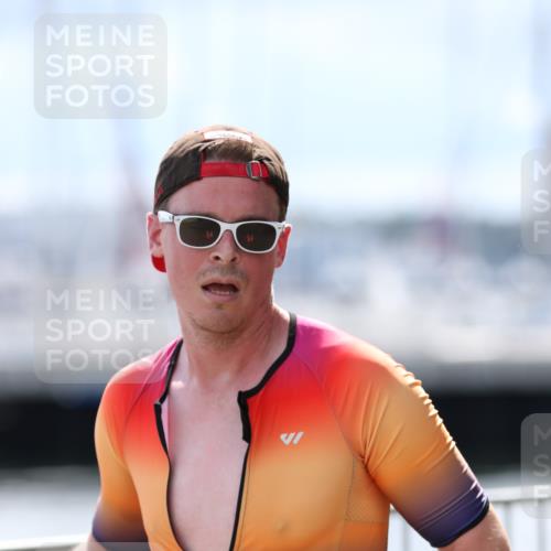 16.08.2026 - KN Förde Triathlon 2026 Antke Förster http://msf.ph/oto/10000264 16.08.2026 14:06:08 Laufen  meine-sportfotos.de