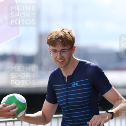 16.08.2026 - KN Förde Triathlon 2026 Antke Förster http://msf.ph/oto/10000279 16.08.2026 14:06:39 Laufen  meine-sportfotos.de