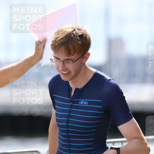 16.08.2026 - KN Förde Triathlon 2026 Antke Förster http://msf.ph/oto/10000281 16.08.2026 14:06:39 Laufen  meine-sportfotos.de