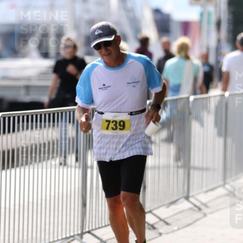 16.08.2026 - KN Förde Triathlon 2026 Antke Förster http://msf.ph/oto/10000286 16.08.2026 14:08:15 Laufen  meine-sportfotos.de