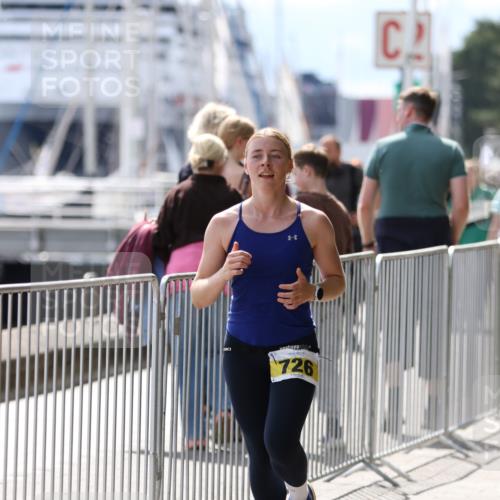 16.08.2026 - KN Förde Triathlon 2026 Antke Förster http://msf.ph/oto/10000295 16.08.2026 14:08:28 Laufen  meine-sportfotos.de