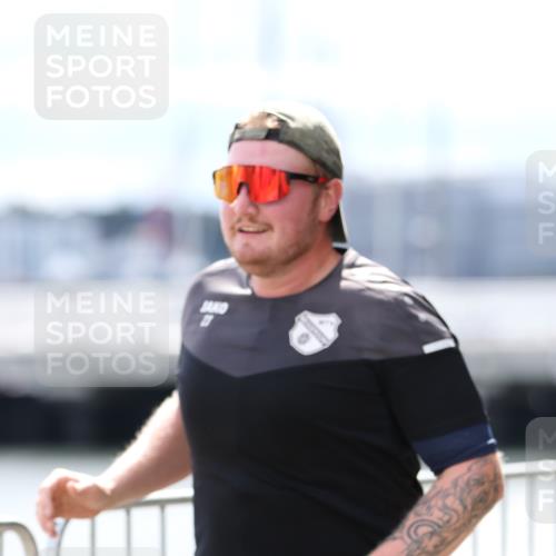 16.08.2026 - KN Förde Triathlon 2026 Antke Förster http://msf.ph/oto/10000308 16.08.2026 14:08:49 Laufen  meine-sportfotos.de