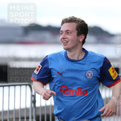 16.08.2026 - KN Förde Triathlon 2026 Antke Förster http://msf.ph/oto/10000348 16.08.2026 14:10:04 Laufen  meine-sportfotos.de