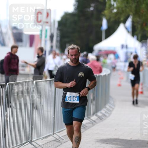 16.08.2026 - KN Förde Triathlon 2026 Antke Förster http://msf.ph/oto/10000408 16.08.2026 14:13:32 Laufen  meine-sportfotos.de