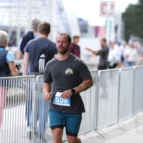 16.08.2026 - KN Förde Triathlon 2026 Antke Förster http://msf.ph/oto/10000410 16.08.2026 14:13:33 Laufen  meine-sportfotos.de