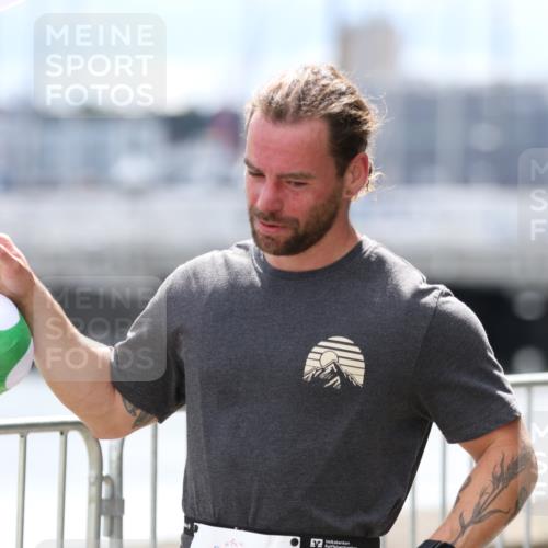 16.08.2026 - KN Förde Triathlon 2026 Antke Förster http://msf.ph/oto/10000415 16.08.2026 14:13:37 Laufen  meine-sportfotos.de
