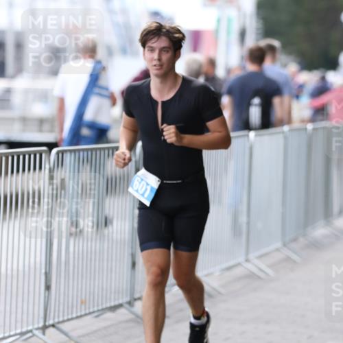 16.08.2026 - KN Förde Triathlon 2026 Antke Förster http://msf.ph/oto/10000417 16.08.2026 14:13:44 Laufen  meine-sportfotos.de