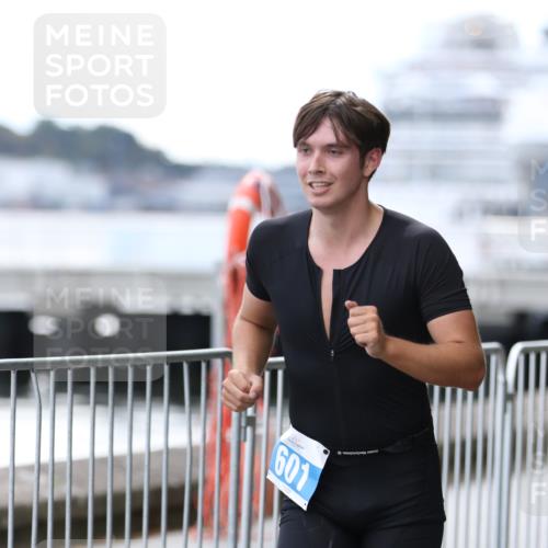 16.08.2026 - KN Förde Triathlon 2026 Antke Förster http://msf.ph/oto/10000420 16.08.2026 14:13:45 Laufen  meine-sportfotos.de